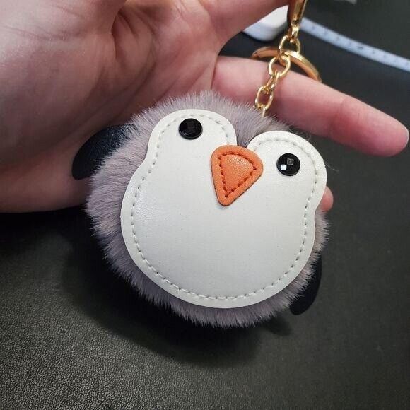 "I would love to hold your keys for you" - Picture 7 of 7